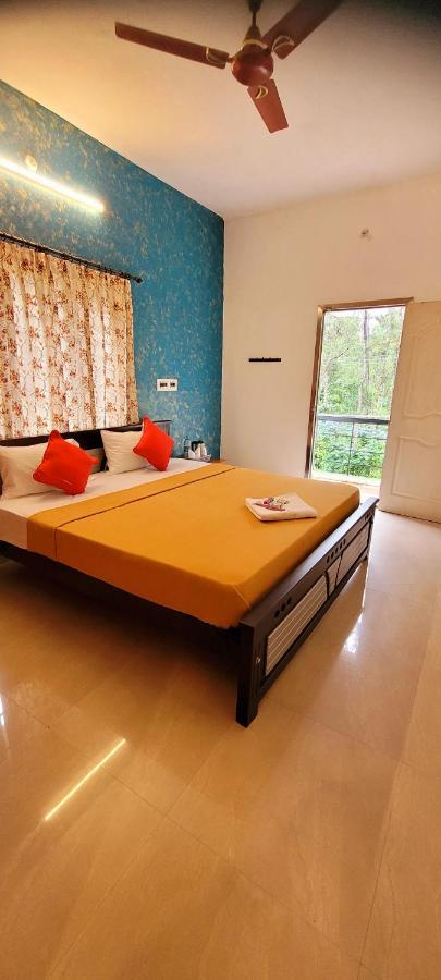 Royal Black Pepper Cottage Йеркод Номер фото